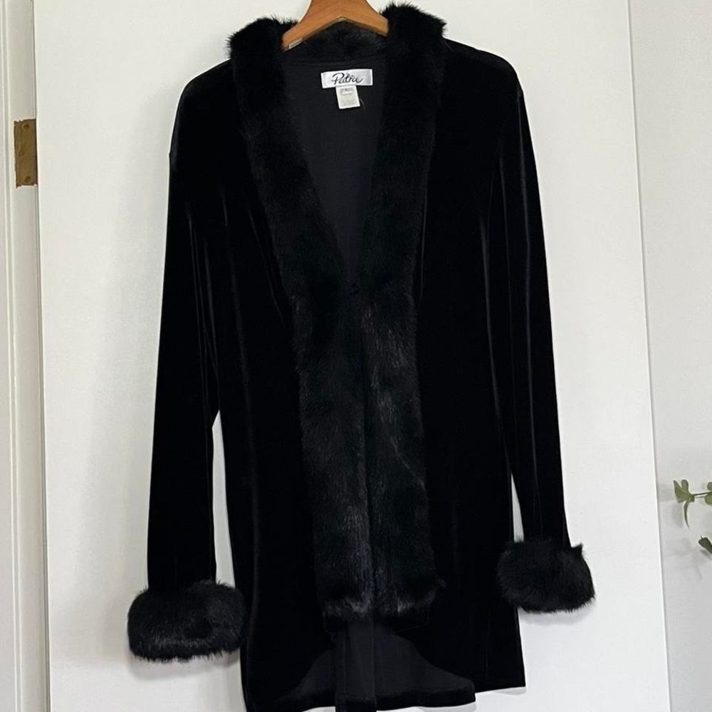 Vintage Holiday Black Velvet Faux Fur Trim Lounge Set